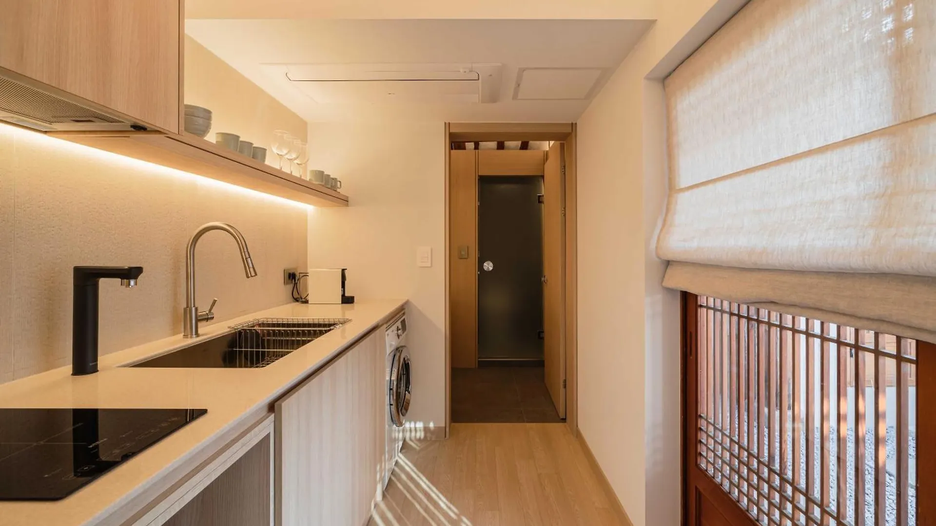 Luxury Hanok With Private Bathtub - Sn18 Apartment Seoul South Korea