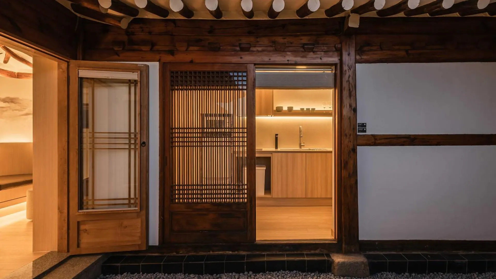 Luxury Hanok With Private Bathtub - Sn18 Apartment Seoul South Korea